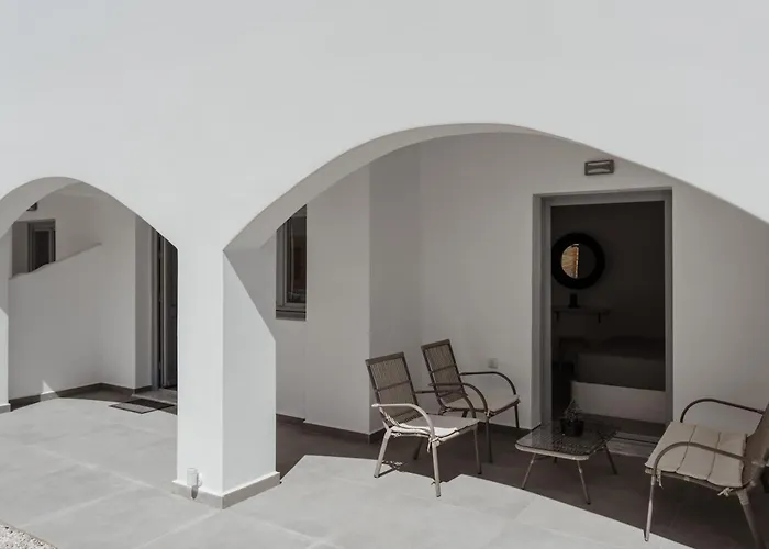 The Vine * Vourvoúlos