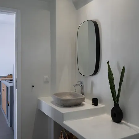 The Vine Vourvoúlos