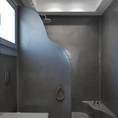 The Vine * Vourvoúlos