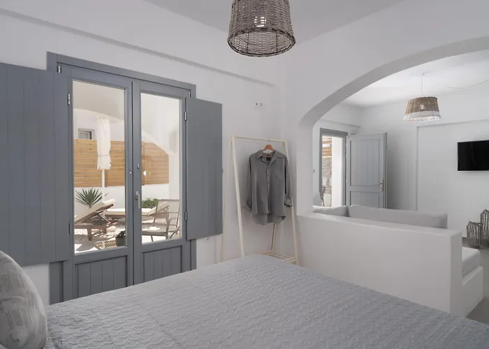 The Vine * Vourvoúlos