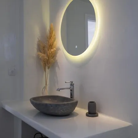 The Vine Apartment *