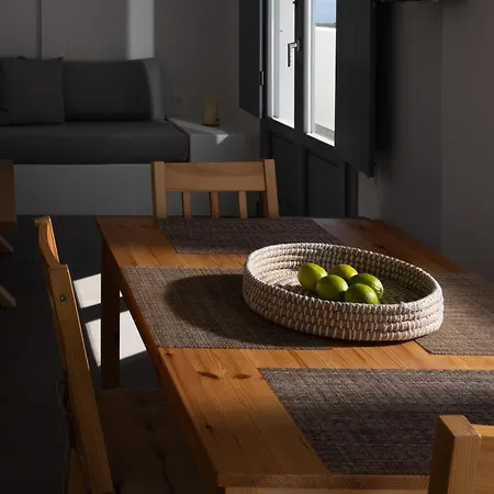 The Vine Vourvoúlos