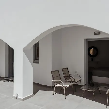 The Vine * Vourvoúlos