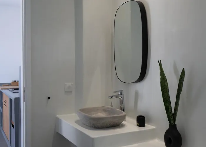 The Vine Vourvoúlos